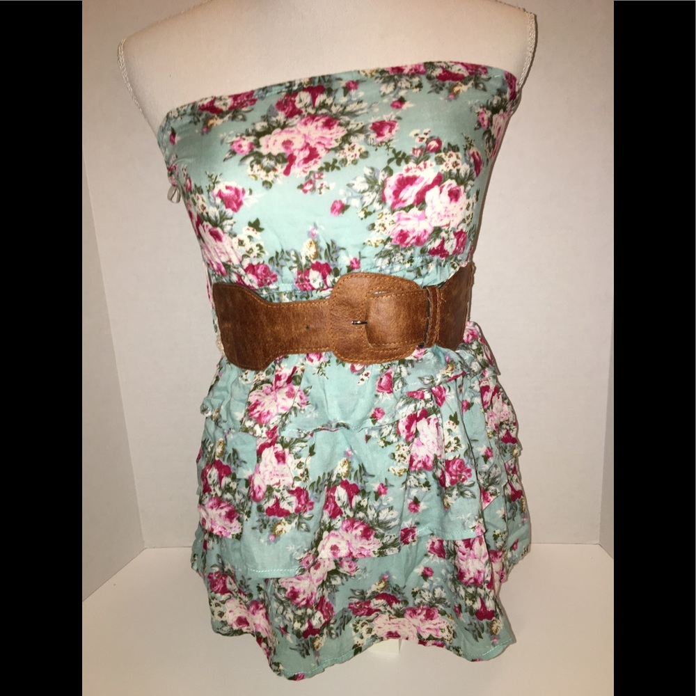Rue 21 (M) floral - belted - sleeveless top.